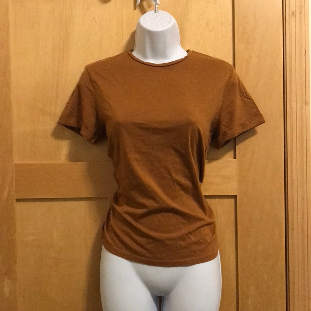 Super basic burnt orange t-shirt with cuffed sleeves